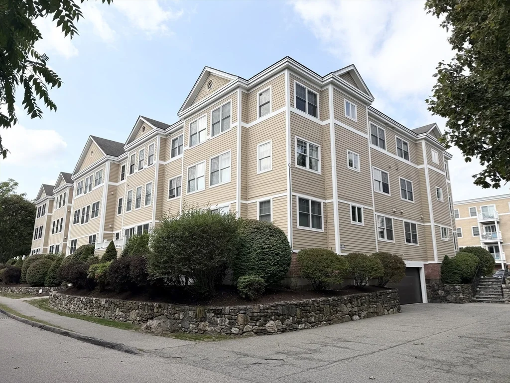 2 bed, 2 bath apartment for rent at 11 Cheriton Rd Unit 107, West Roxbury — photo 13 of 13