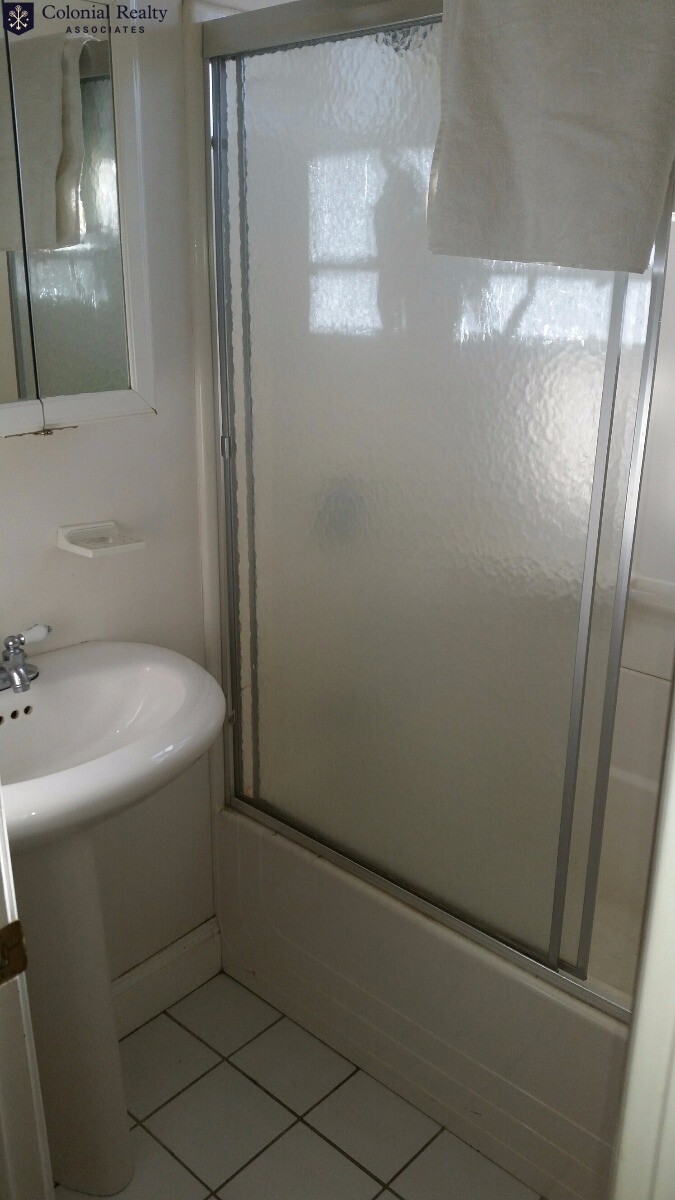 Studio bed, 1 bath apartment for rent at 11 Chestnut Hill Ave Unit 13, Brighton — photo 2 of 4