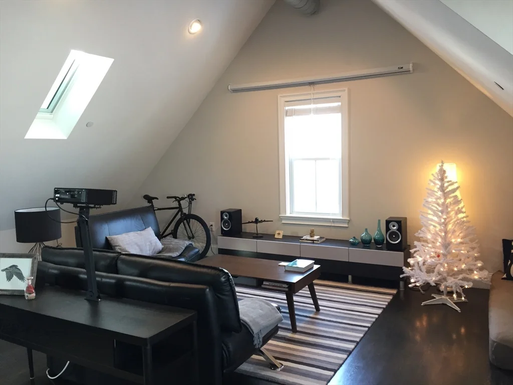 2 bed, 2 bath apartment for rent at 11 Church St Unit 3, Union Square — photo 5 of 17