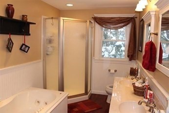 4 bed, 2 bath apartment for rent at 11 Churchill Ave Unit 2, Arlington — photo 16 of 22