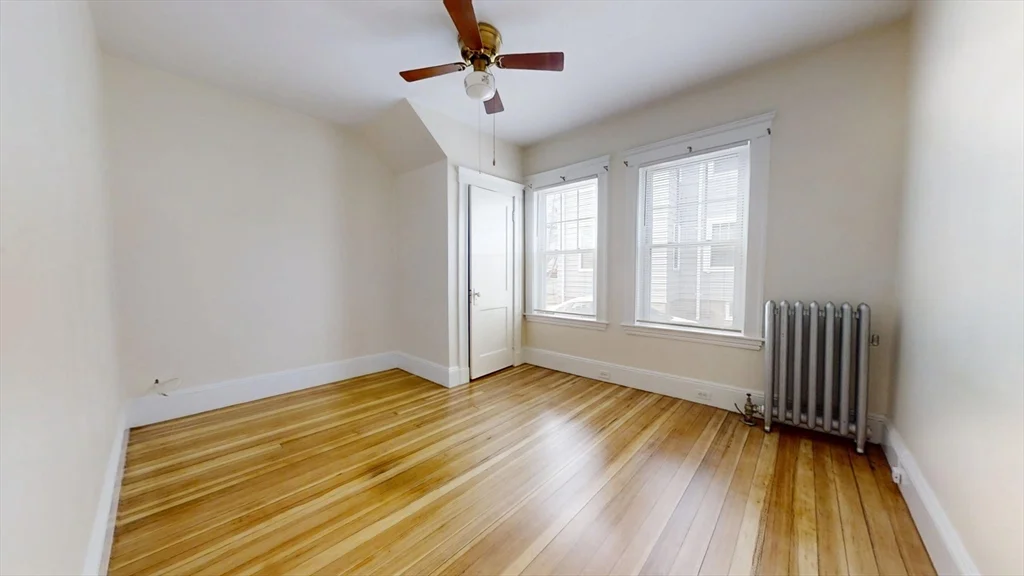 2 bed, 1 bath apartment for rent at 11 Clyde Rd Unit 11, Watertown — photo 8 of 12