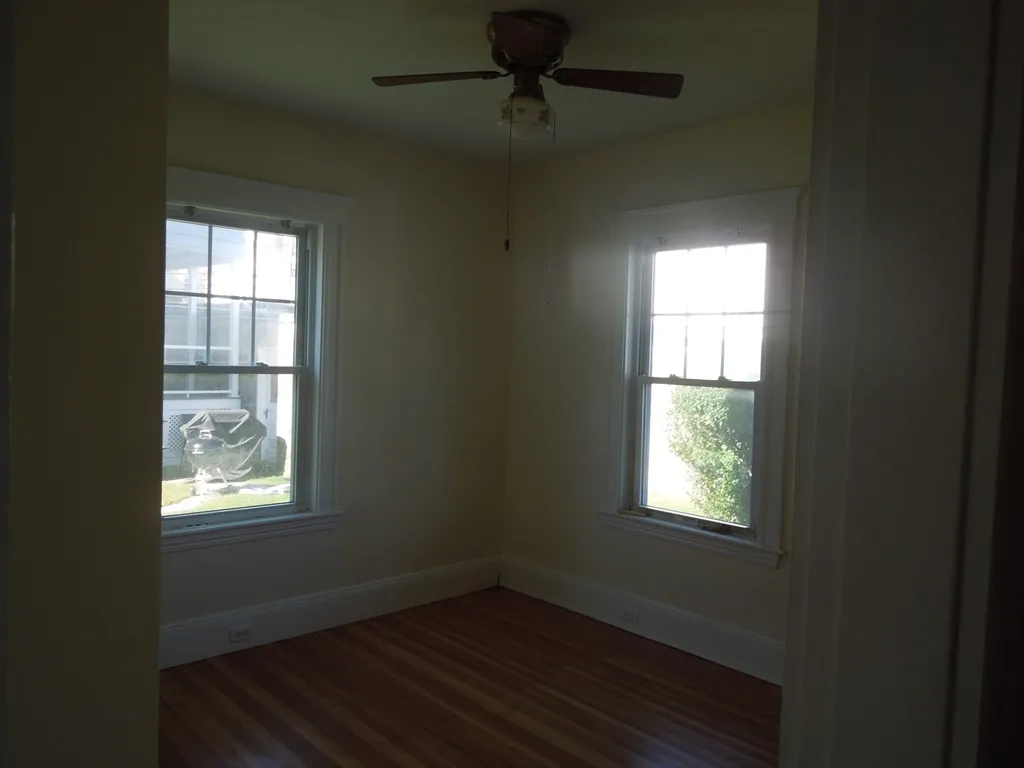2 bed, 1 bath apartment for rent at 11 Clyde Rd Unit 11, Watertown — photo 5 of 12