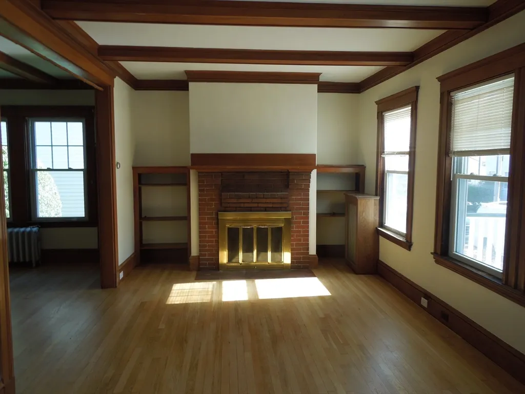 2 bed, 1 bath apartment for rent at 11 Clyde Rd Unit 11, Watertown — photo 2 of 12
