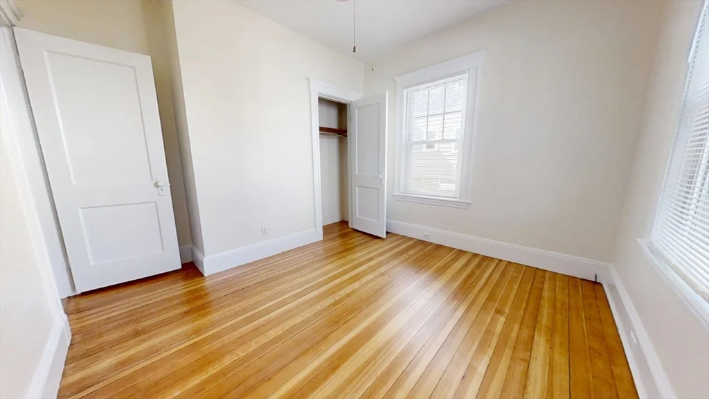 2 bed, 1 bath apartment for rent at 11 Clyde Rd Unit 11, Watertown — photo 11 of 12