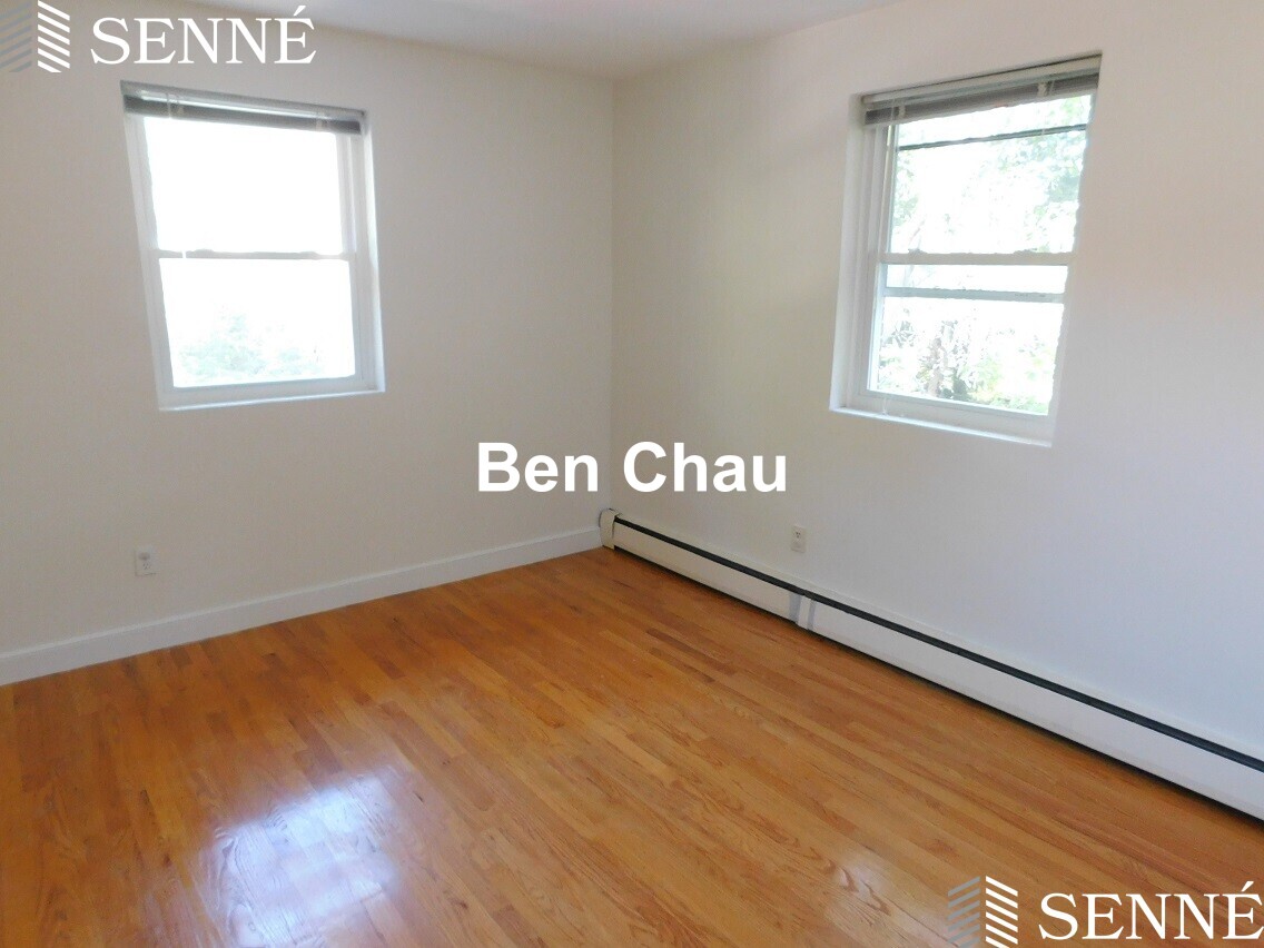 2 bed, 1 bath apartment for rent at 11 Cogswell Ave Unit 18B, North Cambridge — photo 8 of 10