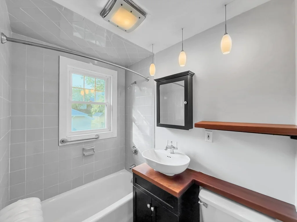 2 bed, 1 bath apartment for rent at 11 Colby Rd Unit 2, West Roxbury — photo 17 of 23