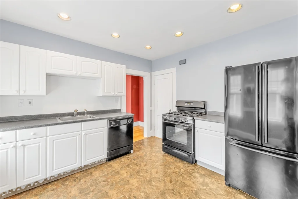 2 bed, 1 bath apartment for rent at 11 Colby Rd Unit 2, West Roxbury — photo 9 of 15