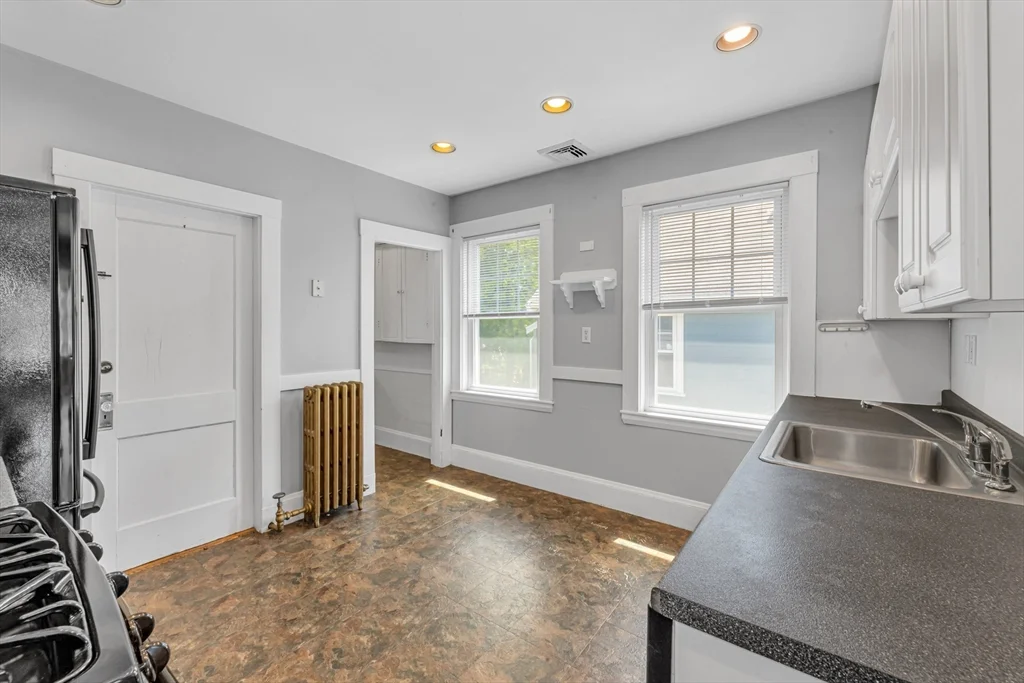 2 bed, 1 bath apartment for rent at 11 Colby Rd Unit 2, West Roxbury — photo 7 of 15