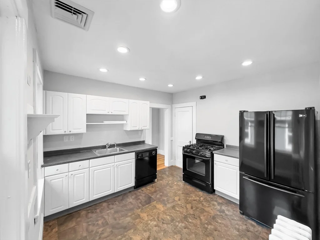 2 bed, 1 bath apartment for rent at 11 Colby Rd Unit 2, West Roxbury