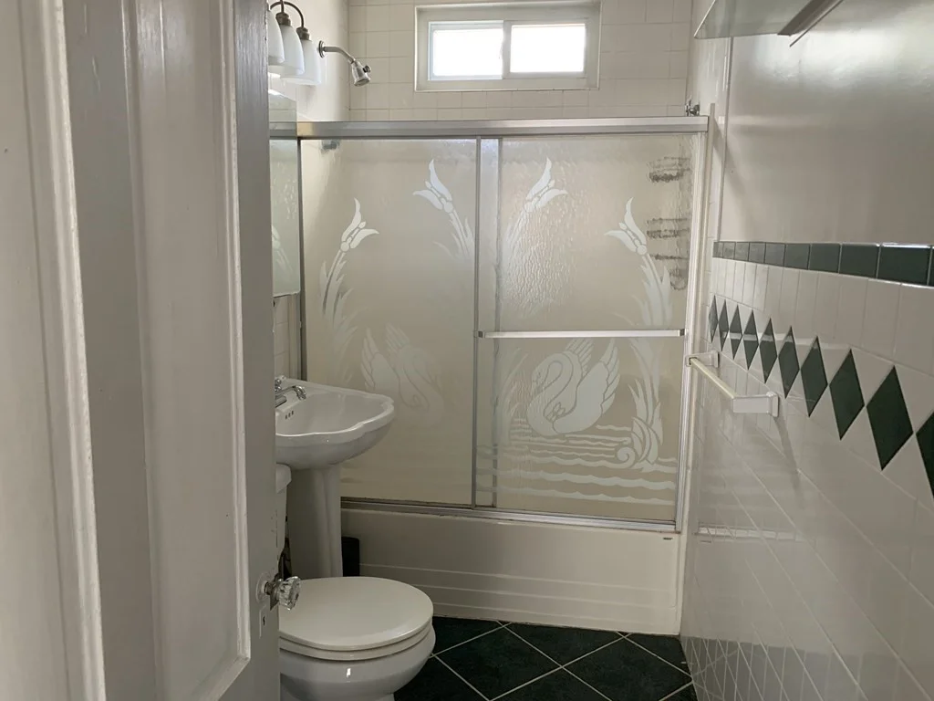 1 bed, 1 bath apartment for rent at 11 Columbia St Unit 2, New Bedford — photo 8 of 11