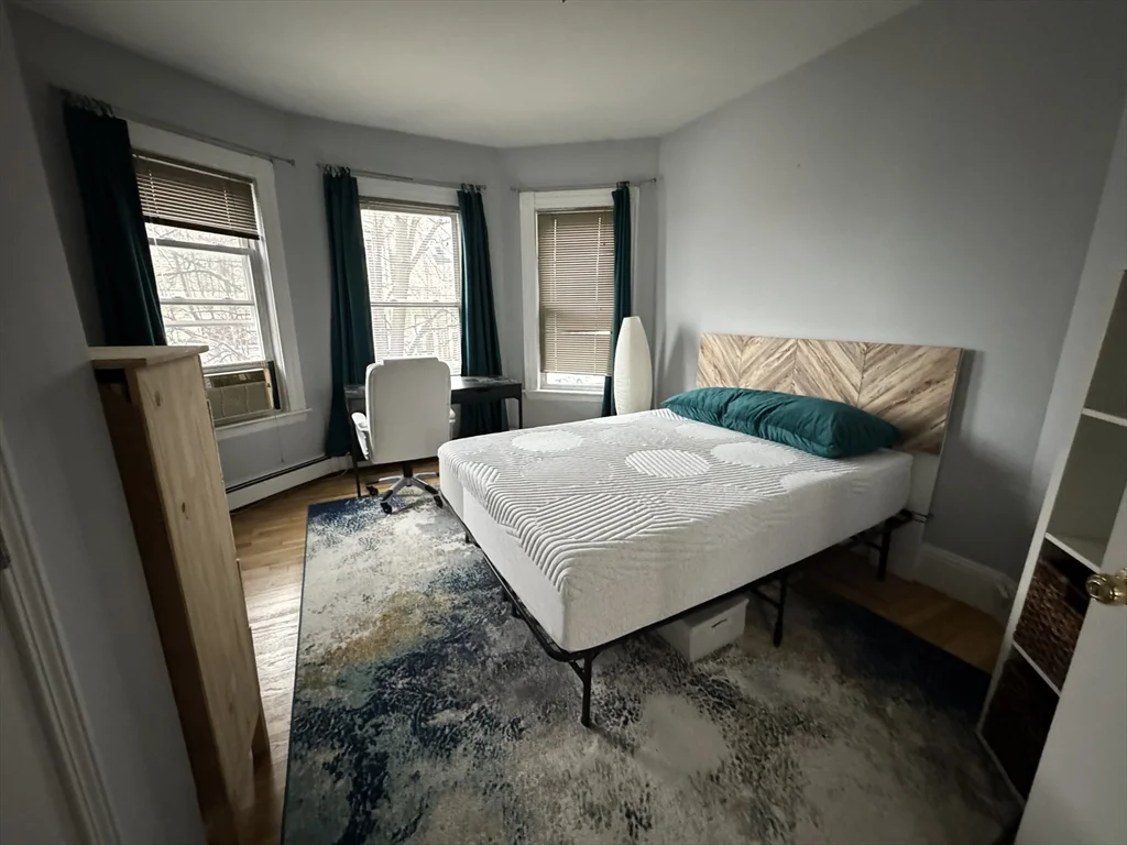 3 bed, 1 bath apartment for rent at 11 Columbus Ave Unit 2, Somerville — photo 4 of 11