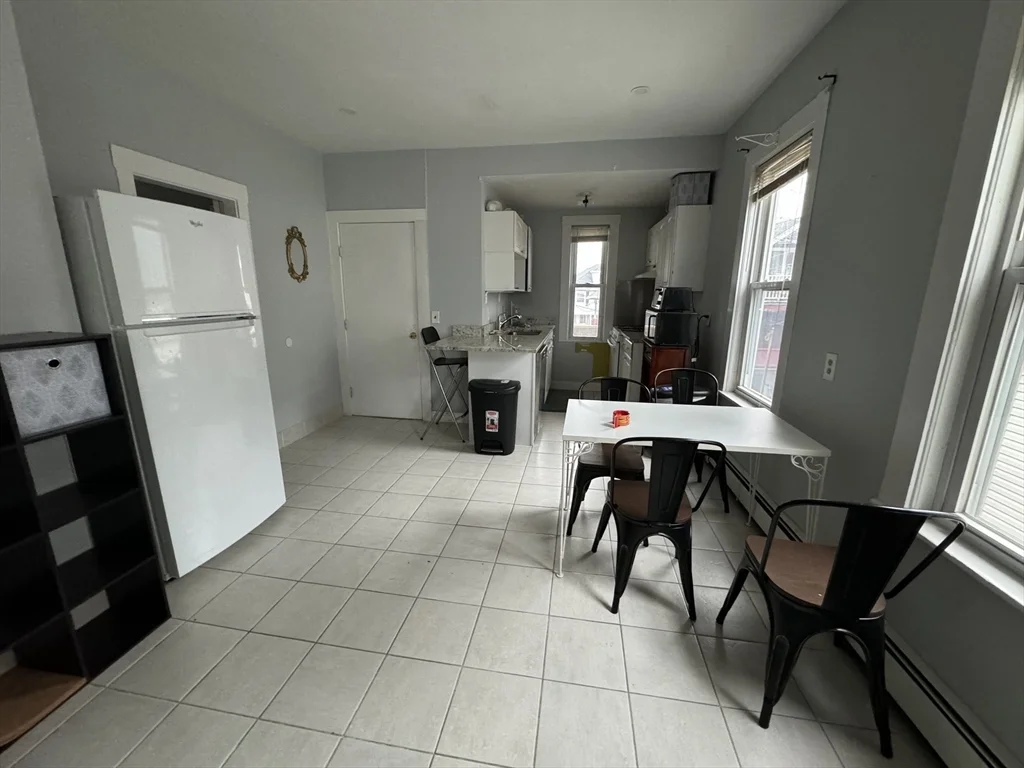 3 bed, 1 bath apartment for rent at 11 Columbus Ave Unit 2, Somerville