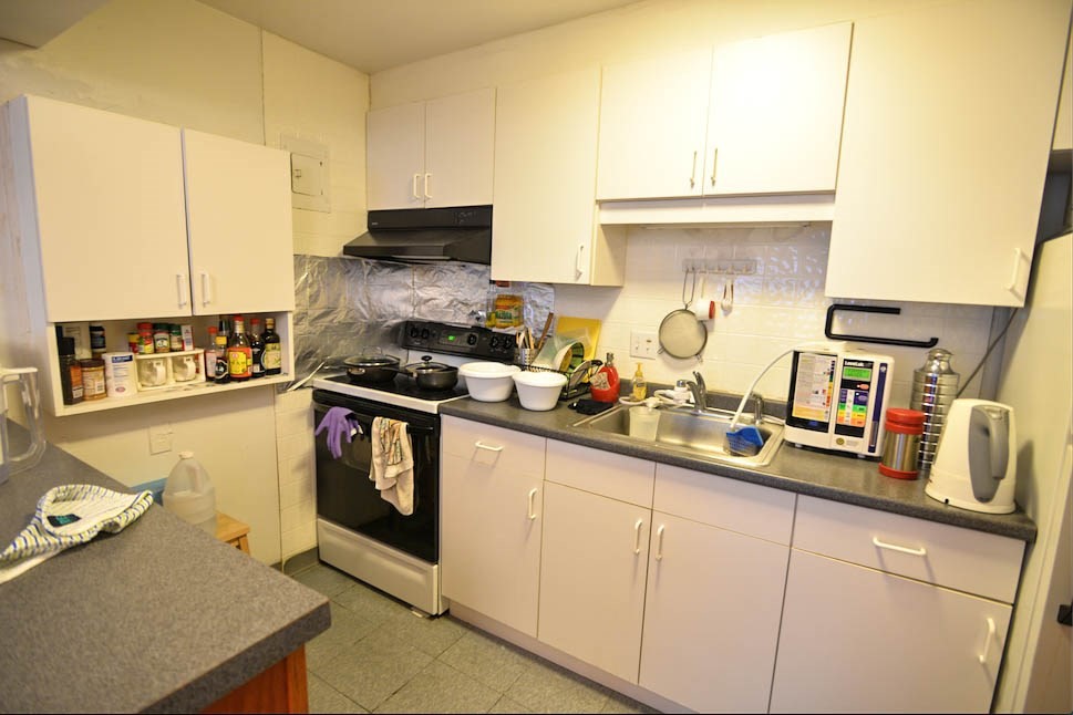 2 bed, 1 bath apartment for rent at 11 Commonwealth Ct Unit 8, Brighton — photo 4 of 11