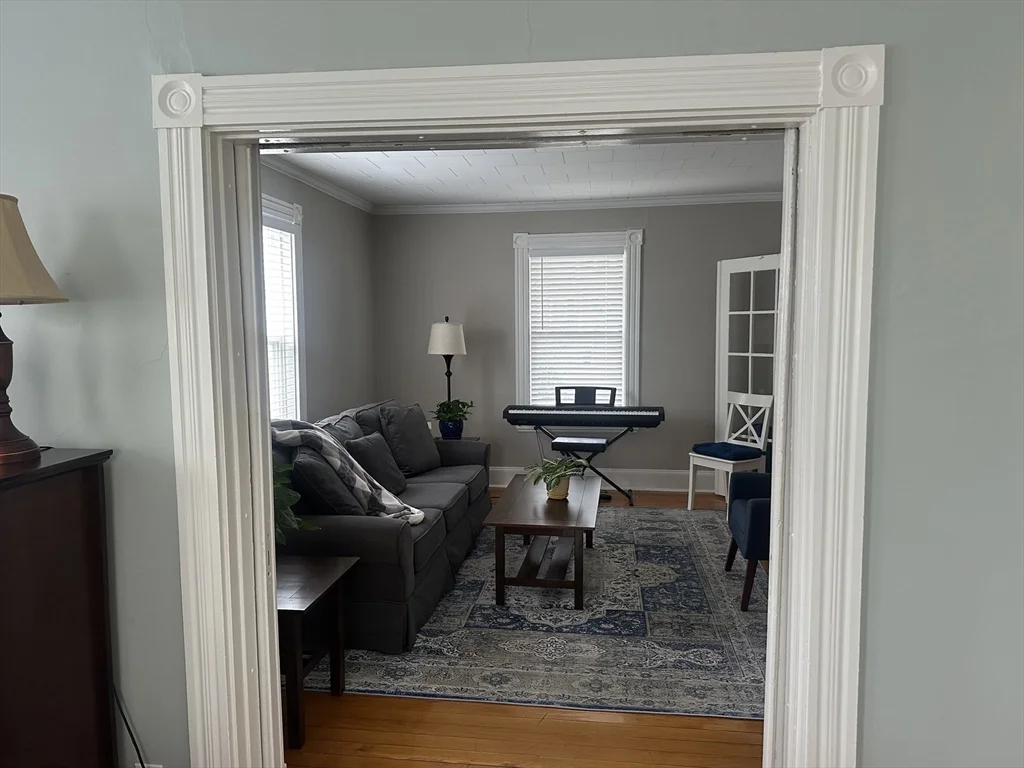 1 bed, 1 bath apartment for rent at 11 Crescent Ave Unit 11, Norwood — photo 7 of 11