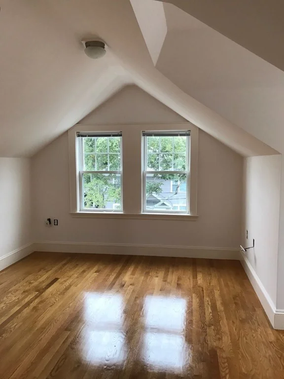 3 bed, 2 bath apartment for rent at 11 Dalton Rd Unit 11, Belmont — photo 9 of 14