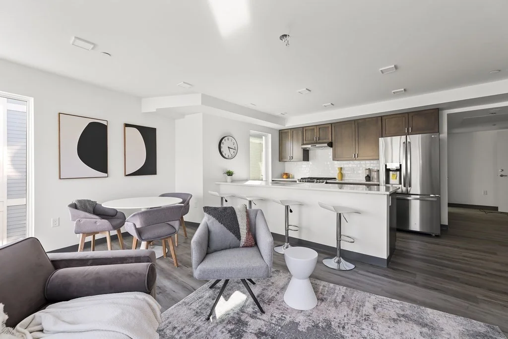 2 bed, 2 bath apartment for rent at 11 Dana Ave Unit 303, Hyde Park — photo 13 of 27