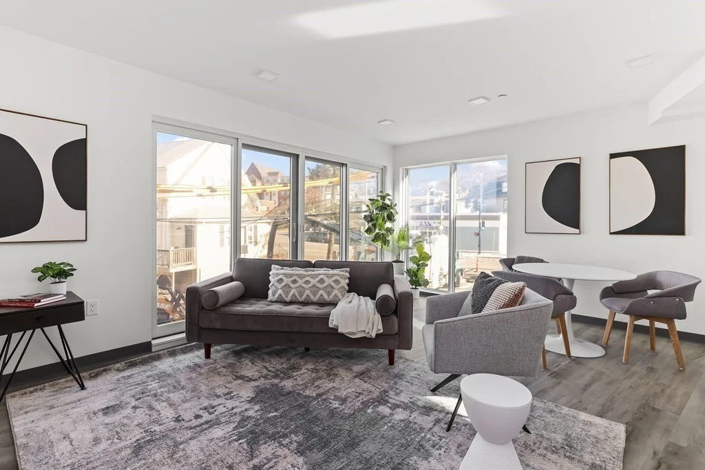 2 bed, 2 bath apartment for rent at 11 Dana Ave Unit 403, Hyde Park — photo 5 of 27