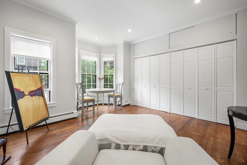 1 bed, 1 bath apartment for rent at 11 Dartmouth Pl Unit 2, South End — photo 5 of 11