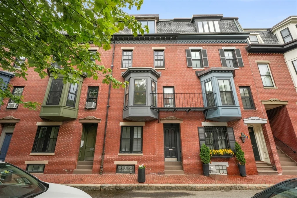 1 bed, 1 bath apartment for rent at 11 Dartmouth Pl Unit 2, South End — photo 10 of 11