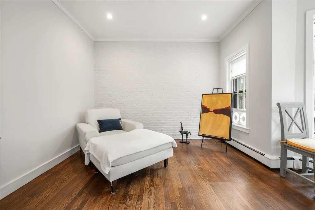 1 bed, 1 bath apartment for rent at 11 Dartmouth Pl Unit 2, South End — photo 6 of 11