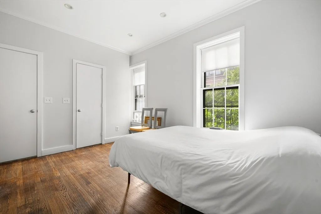 1 bed, 1 bath apartment for rent at 11 Dartmouth Pl Unit 2, South End — photo 4 of 11