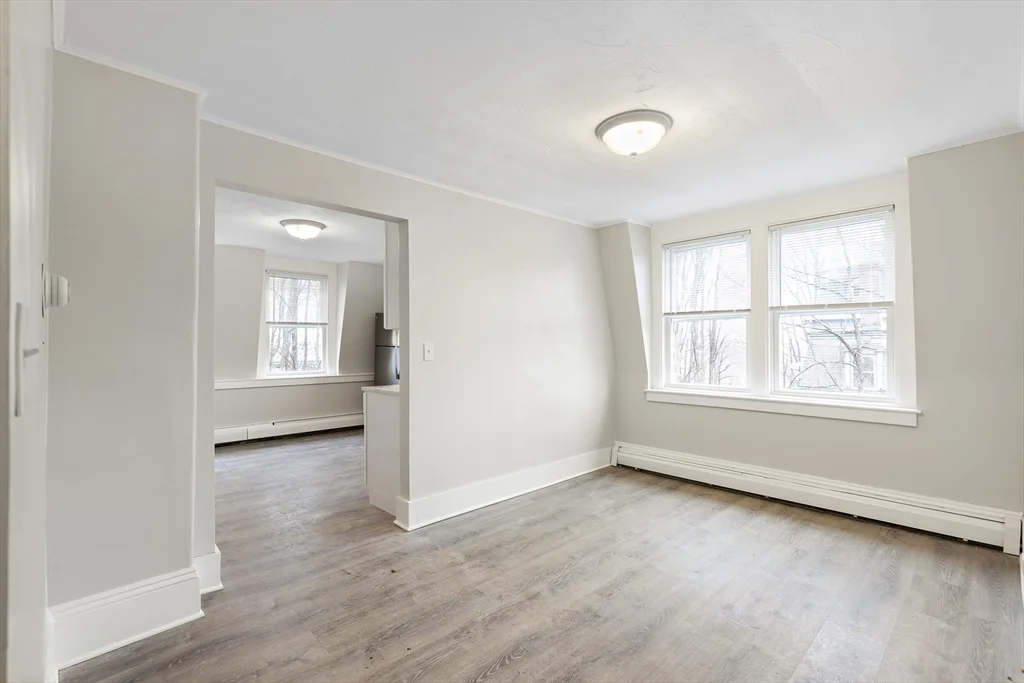 1 bed, 1 bath apartment for rent at 11 Dartmouth St Unit B, Maynard — photo 3 of 9