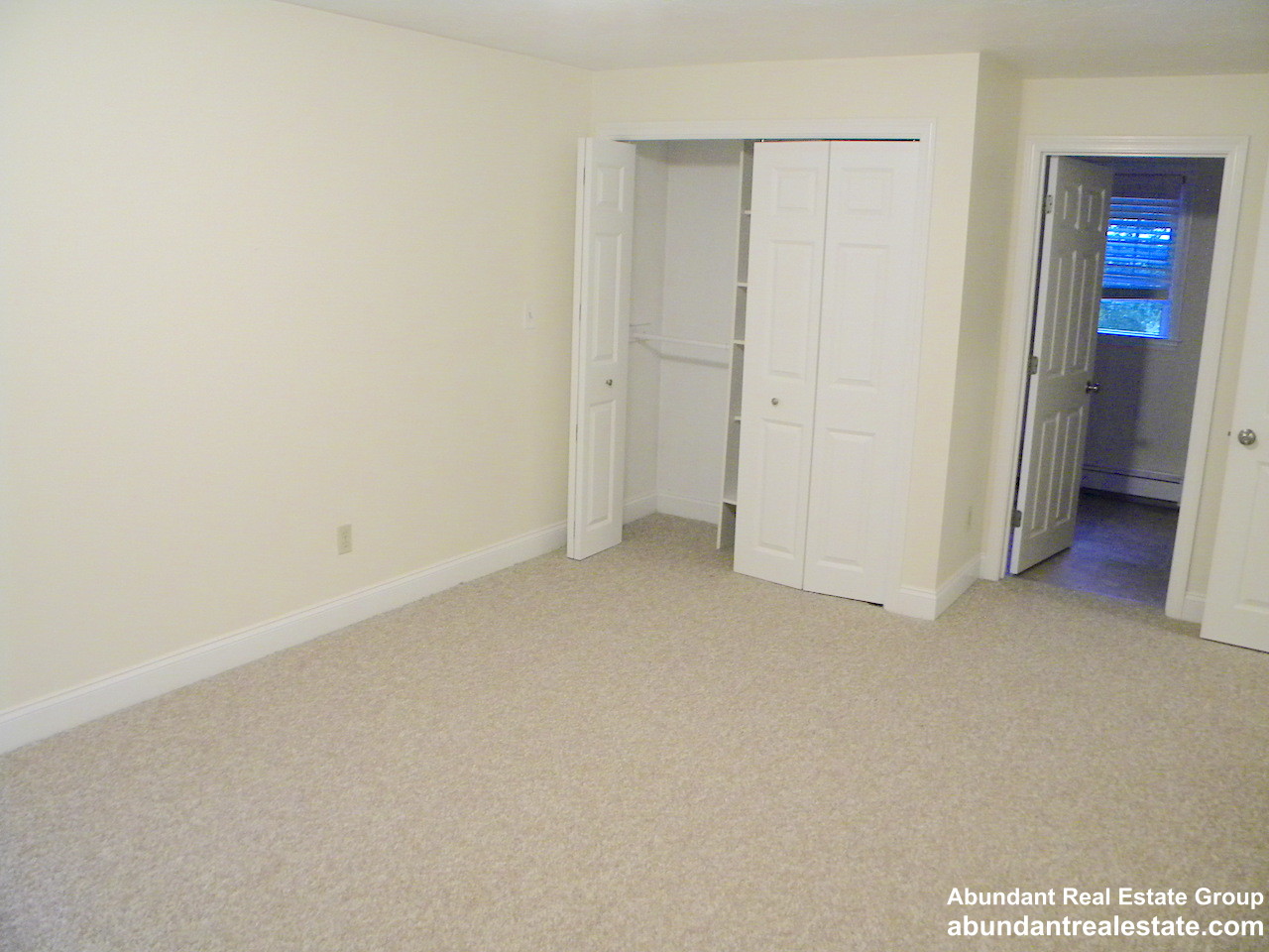 4 bed, 3 bath apartment for rent at 11 Dell Ave Unit SF, Medford — photo 15 of 28