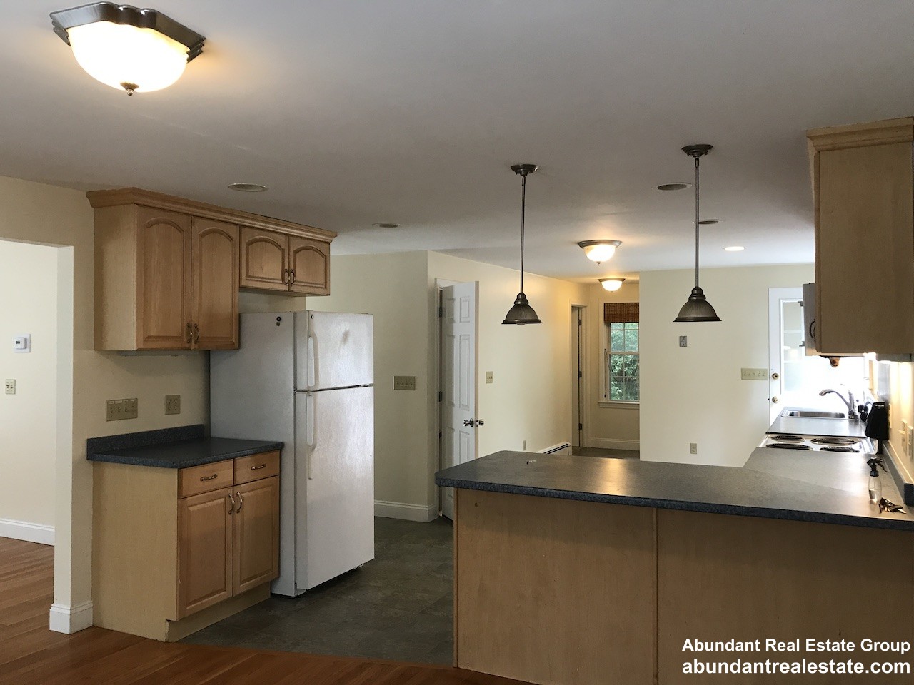 4 bed, 3 bath apartment for rent at 11 Dell Ave Unit SF, Medford — photo 2 of 28