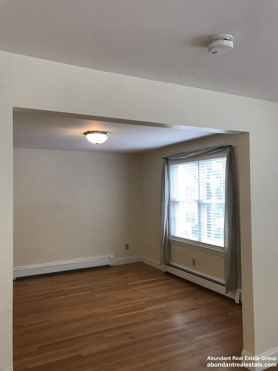 4 bed, 3 bath apartment for rent at 11 Dell Ave Unit SF, Medford — photo 7 of 28