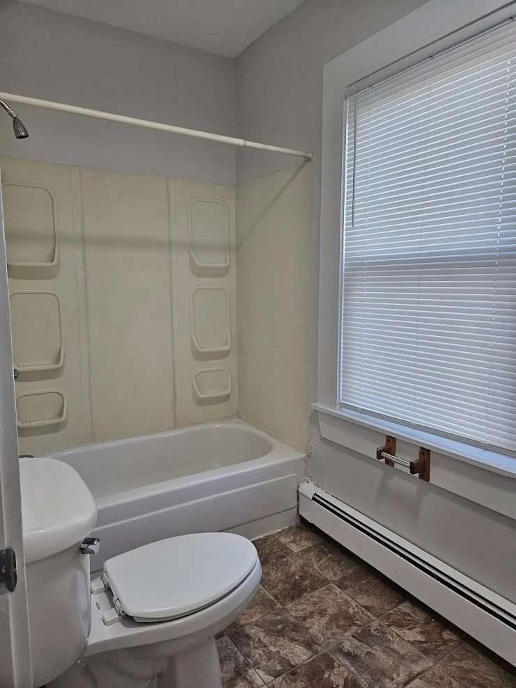 1 bed, 1 bath apartment for rent at 11 Derby St Unit 2, Waltham — photo 12 of 13
