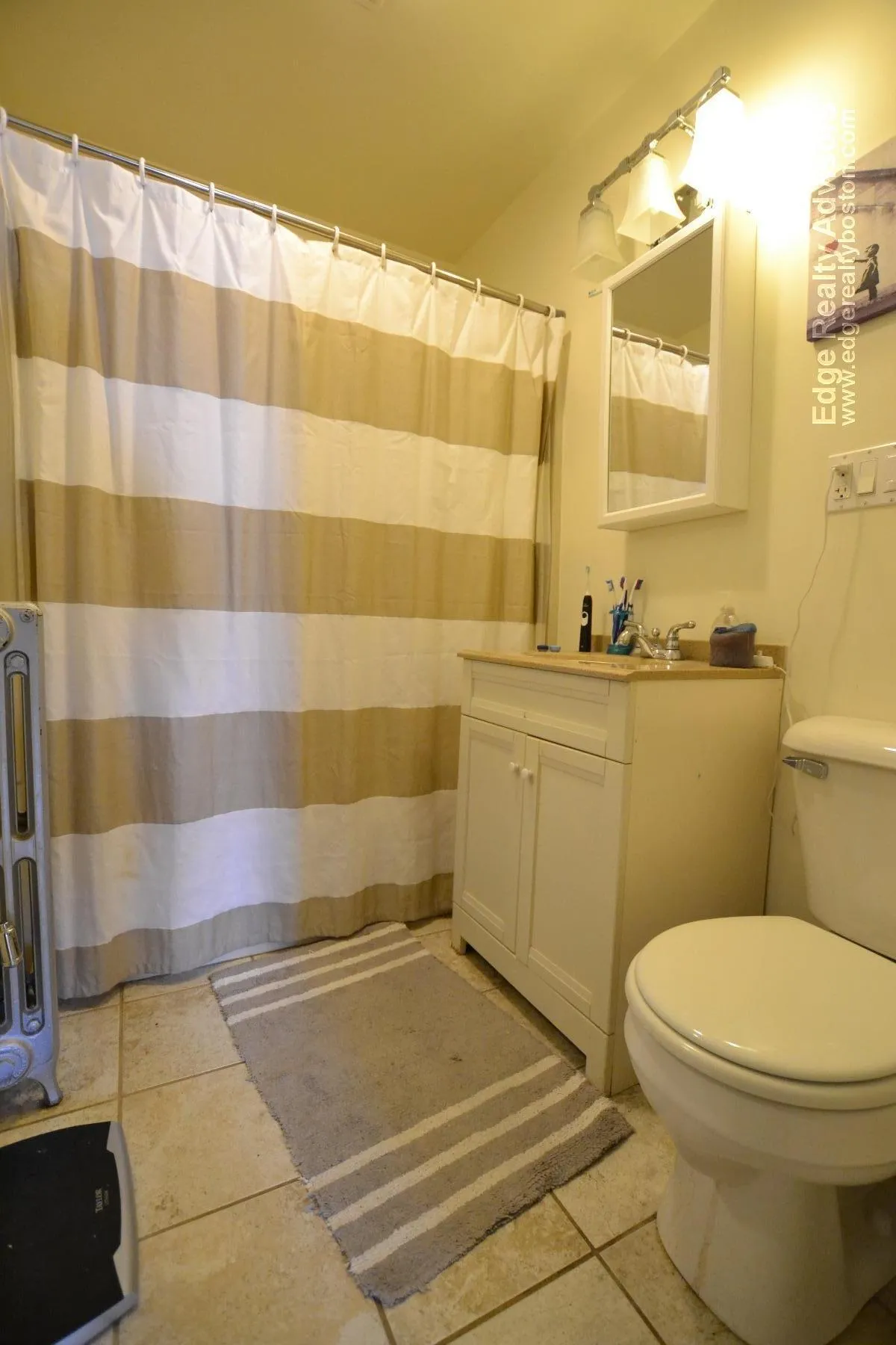 4 bed, 2 bath apartment for rent at 11 Donnybrook Rd Unit 2, Brighton — photo 7 of 14