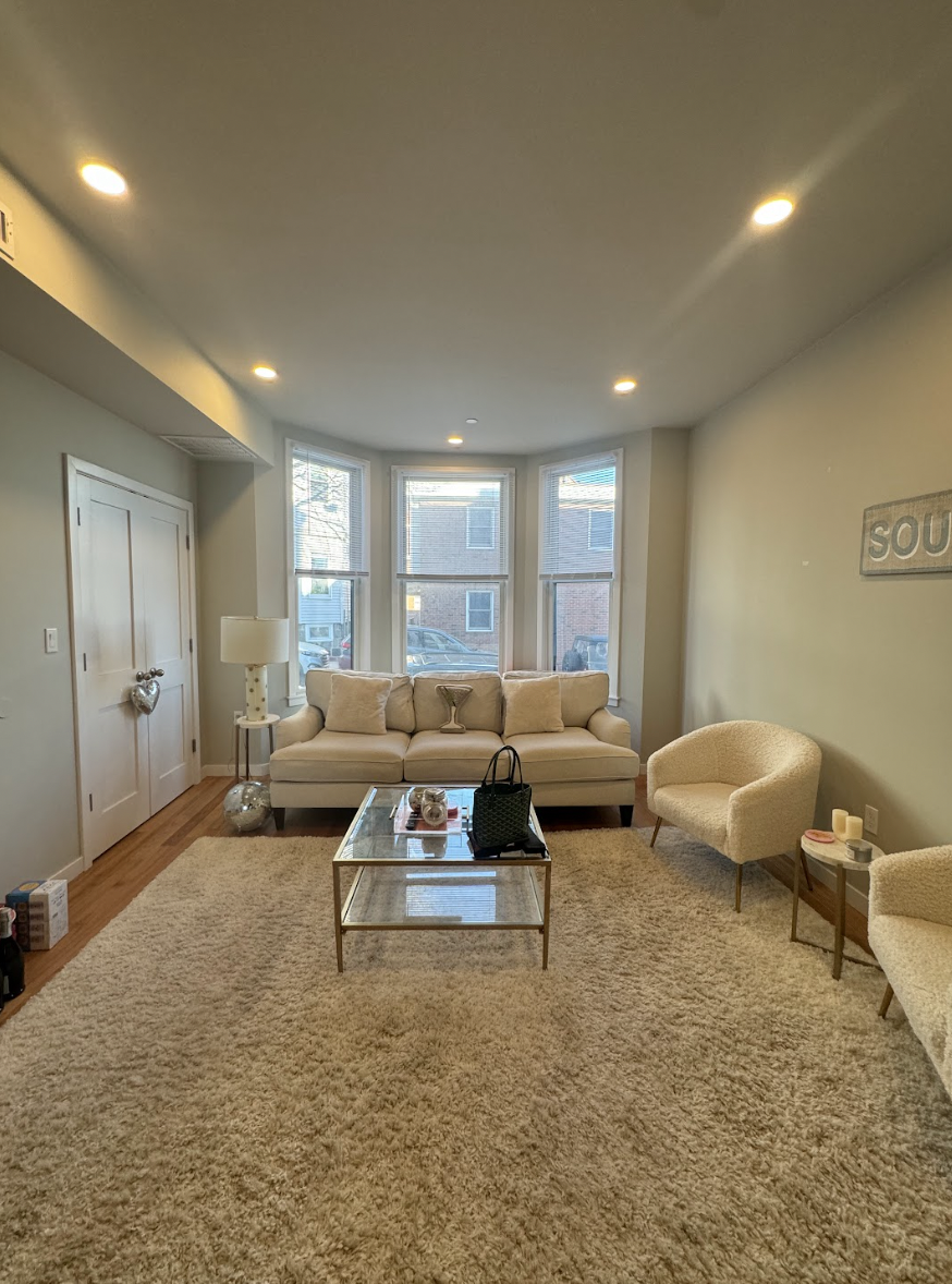 3 bed, 2 bath apartment for rent at 11 Douglas St Unit 1, South Boston — photo 3 of 10