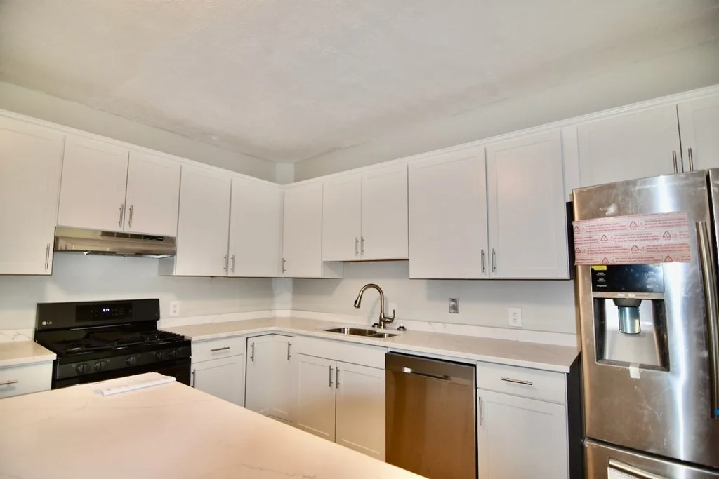 4 bed, 1 bath apartment for rent at 11 Drummond St Unit 1, Dorchester — photo 6 of 27