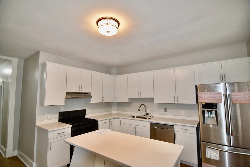 4 bed, 1 bath apartment for rent at 11 Drummond St Unit 1, Dorchester — photo 4 of 27
