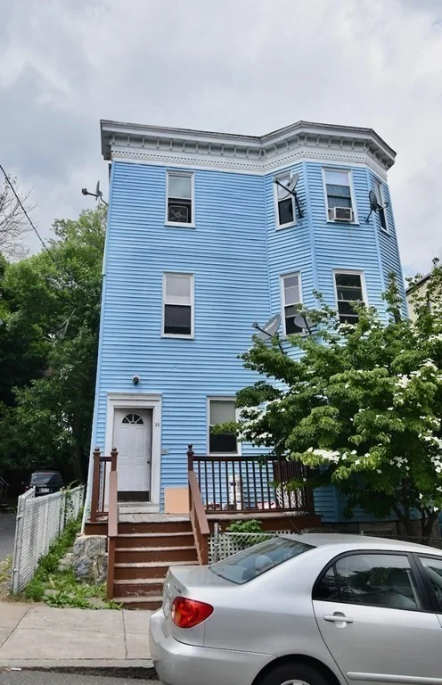 4 bed, 1 bath apartment for rent at 11 Drummond St Unit 1, Dorchester — photo 3 of 27