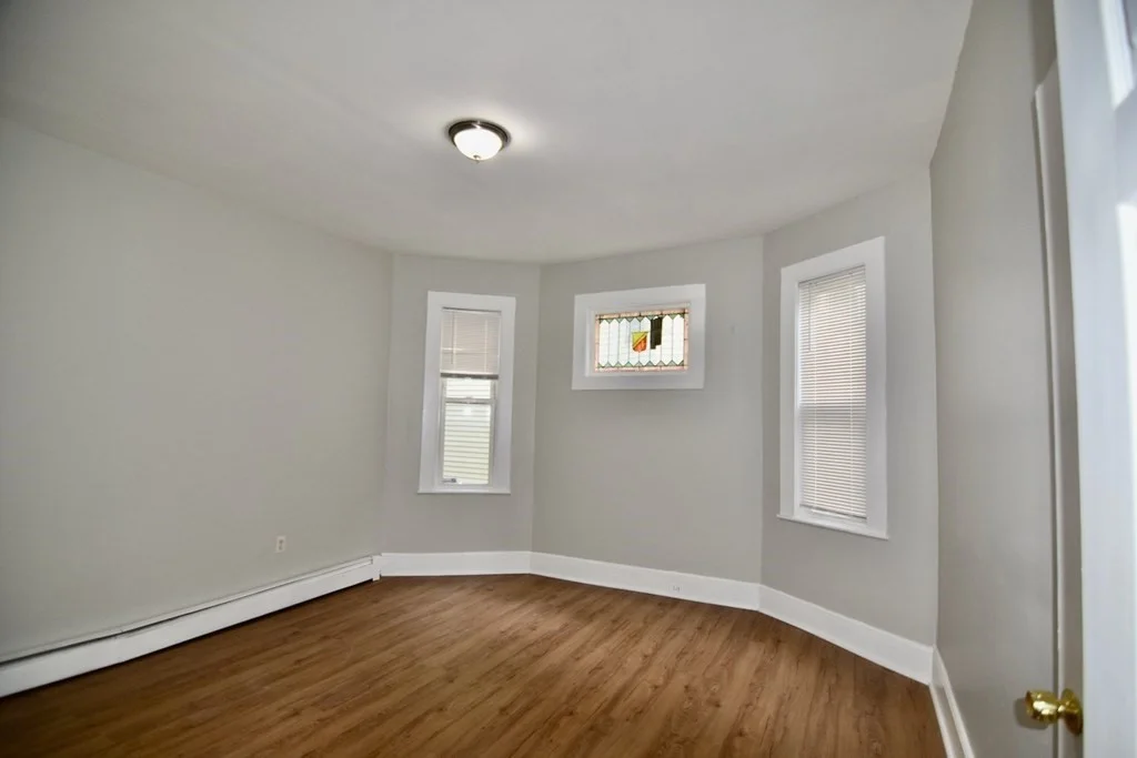 4 bed, 1 bath apartment for rent at 11 Drummond St Unit 1, Dorchester — photo 18 of 27