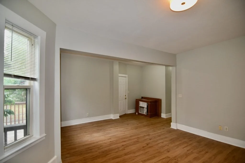 4 bed, 1 bath apartment for rent at 11 Drummond St Unit 1, Dorchester — photo 25 of 27