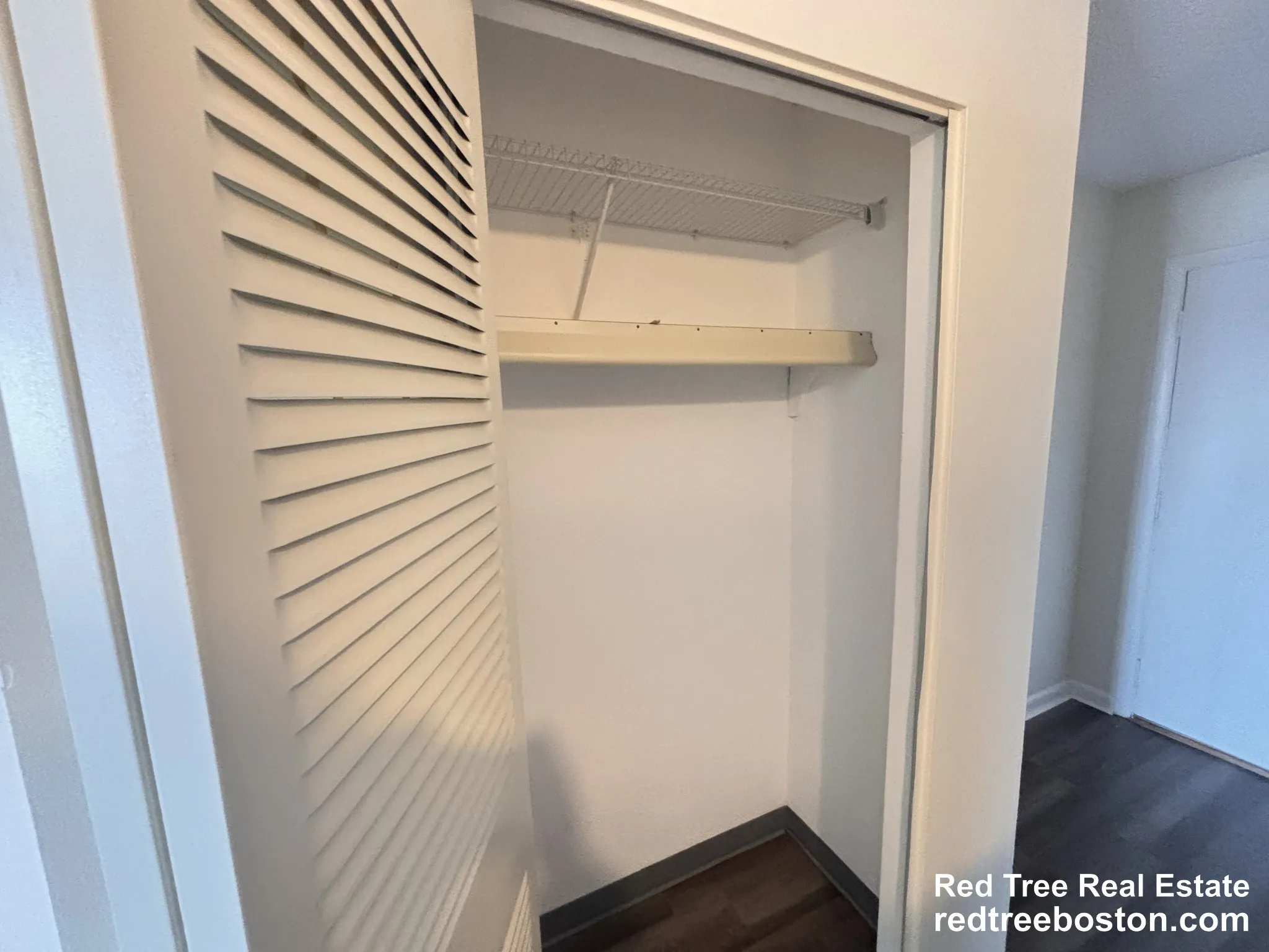 Studio bed, 1 bath apartment for rent at 11 Dudley St Unit C, Arlington — photo 5 of 13