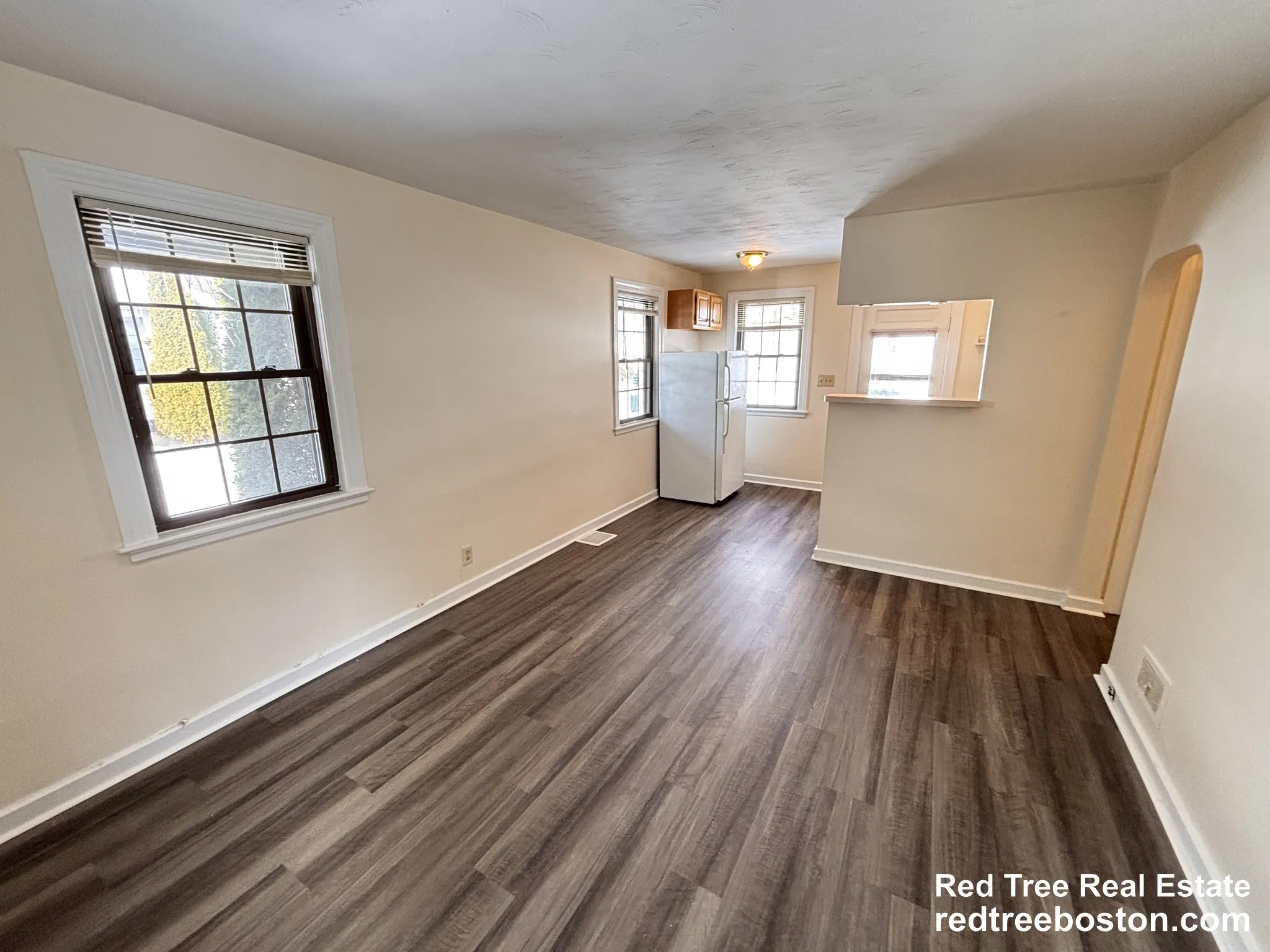 Studio bed, 1 bath apartment for rent at 11 Dudley St Unit C, Arlington — photo 1 of 13