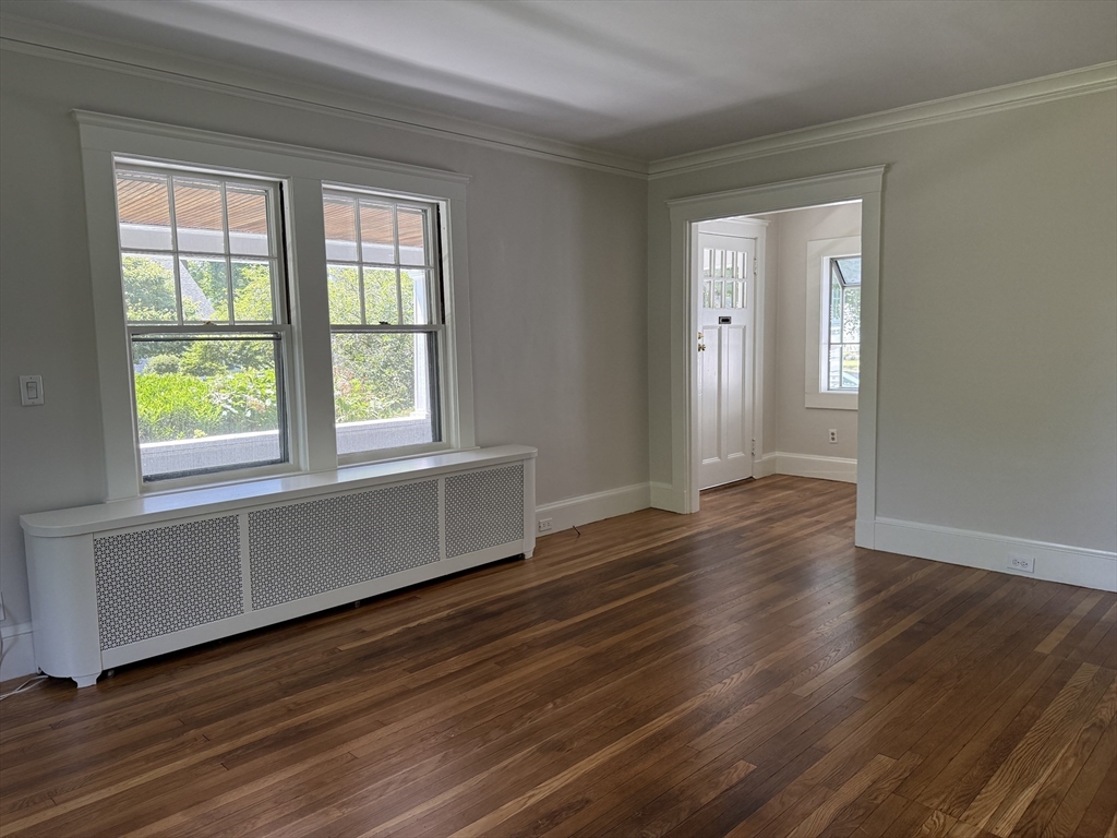 3 bed, 3 bath apartment for rent at 11 Durant Rd, Wellesley — photo 3 of 28