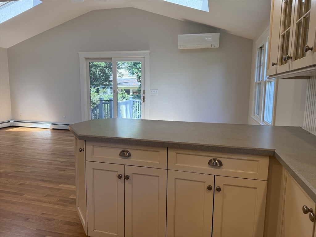 3 bed, 3 bath apartment for rent at 11 Durant Rd, Wellesley — photo 7 of 28