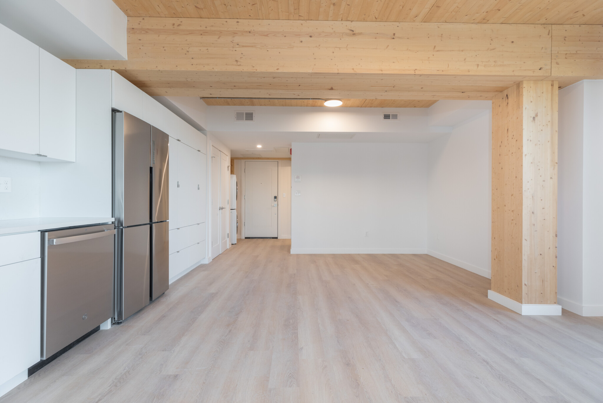 Studio bed, 1 bath apartment for rent at 11 East Lenox St Unit 306D, Roxbury — photo 3 of 6