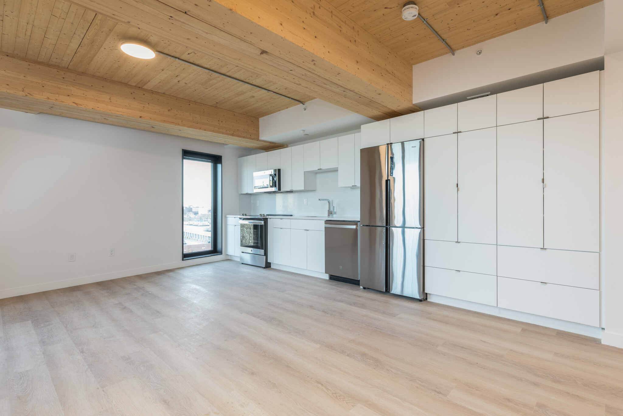 Studio bed, 1 bath apartment for rent at 11 East Lenox St Unit 306D, Roxbury — photo 2 of 6