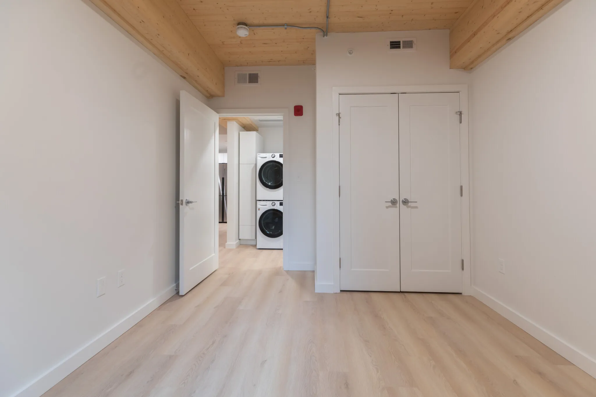3 bed, 2 bath apartment for rent at 11 East Lenox St Unit 402, Roxbury — photo 5 of 15