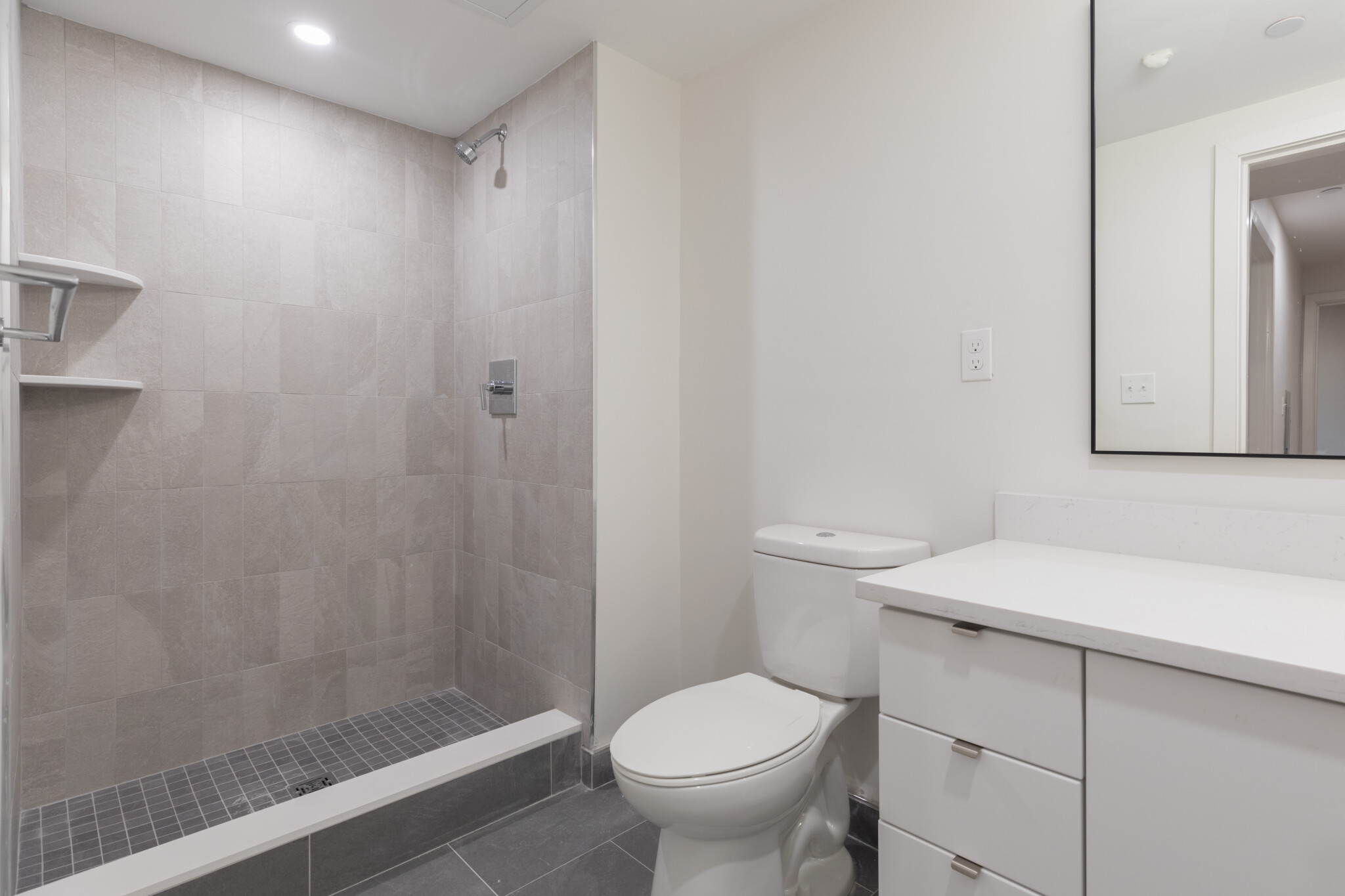 3 bed, 2 bath apartment for rent at 11 East Lenox St Unit 402D, Roxbury — photo 8 of 15