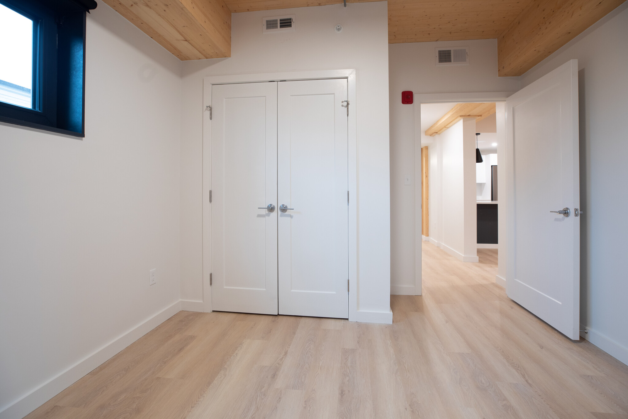 3 bed, 2 bath apartment for rent at 11 East Lenox St Unit 402D, Roxbury — photo 11 of 15