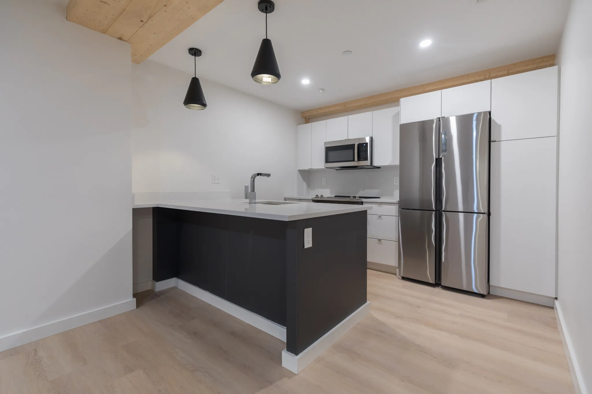 2 bed, 1 bath apartment for rent at 11 East Lenox St Unit 503, Roxbury — photo 4 of 22