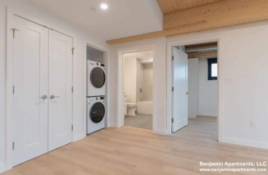 2 bed, 1 bath apartment for rent at 11 East Lenox St Unit 504, Roxbury — photo 4 of 7