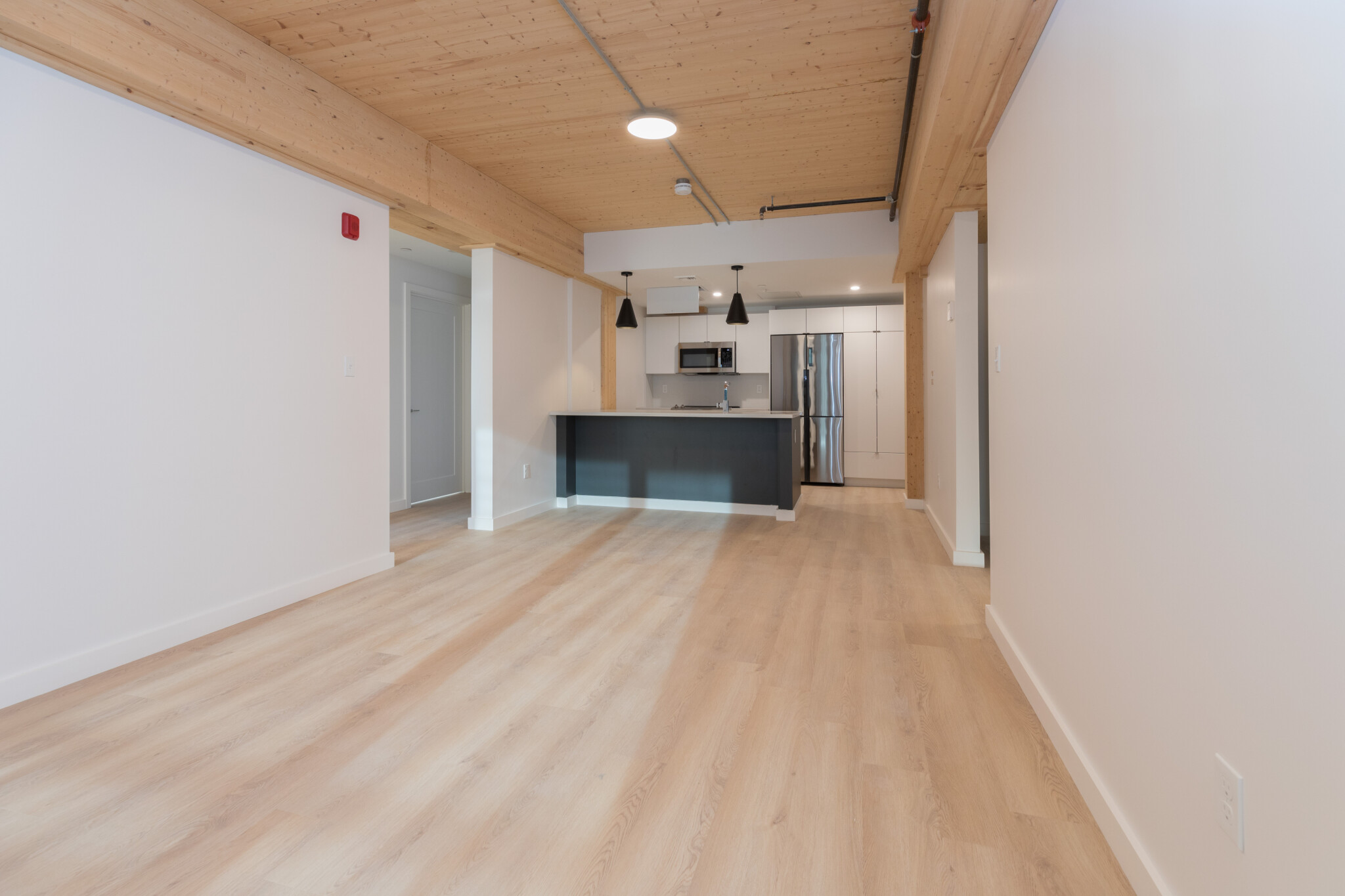 3 bed, 2 bath apartment for rent at 11 East Lenox St Unit 602L, Roxbury — photo 3 of 14