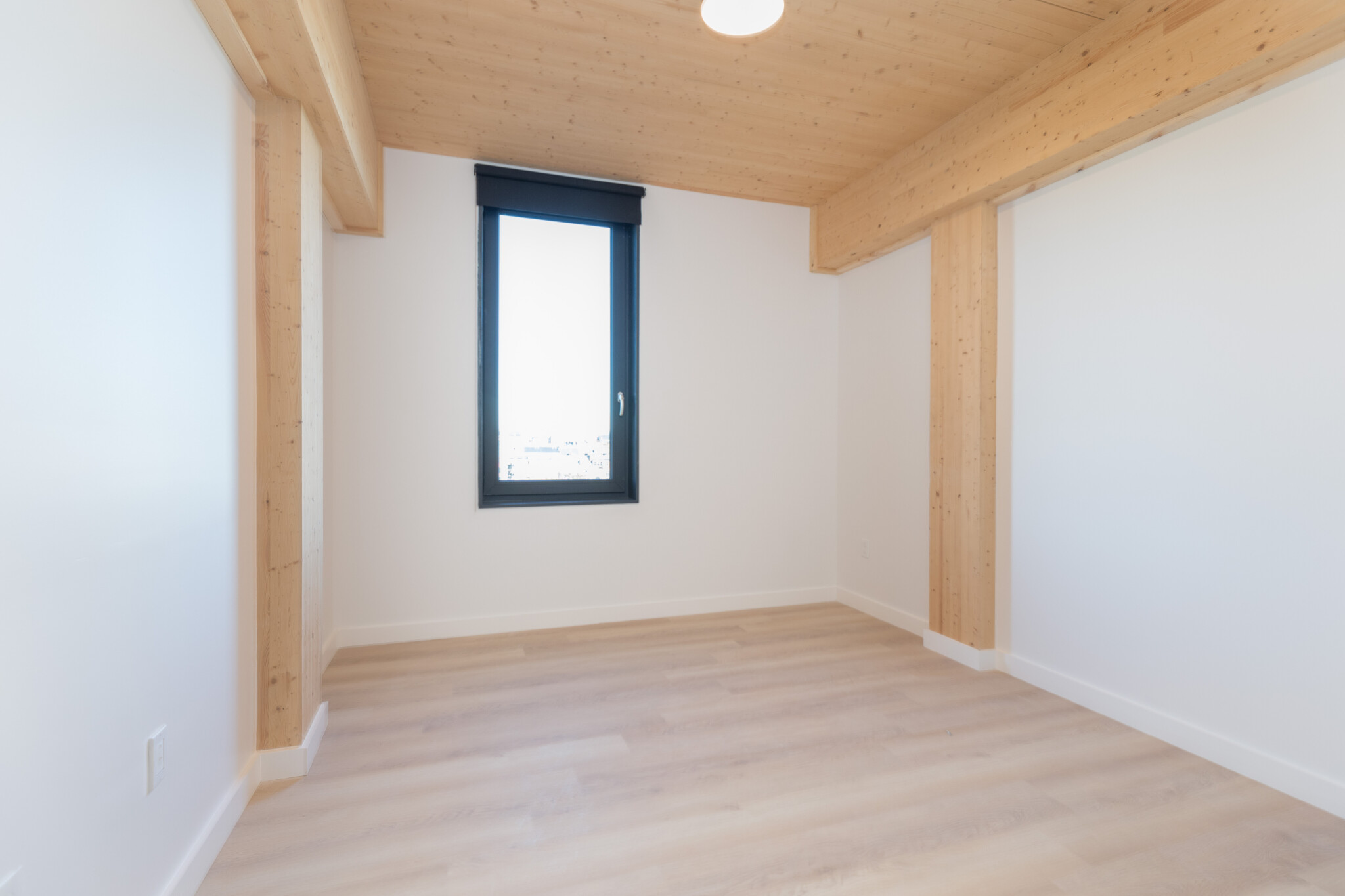 3 bed, 2 bath apartment for rent at 11 East Lenox St Unit 700, Roxbury — photo 3 of 17